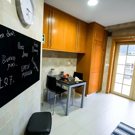 Alemanha266 - Modern Near Beach Apartment *