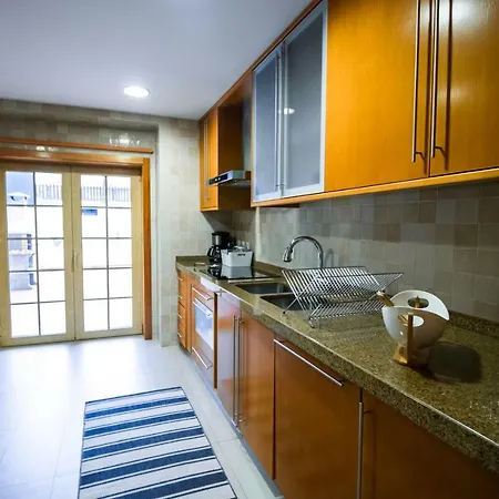 Alemanha266 - Modern Near Beach Apartment *
